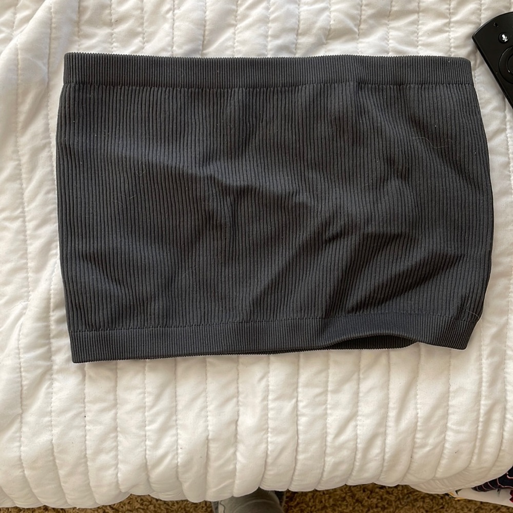 Tube top from cotton on. Dark grey size M/L